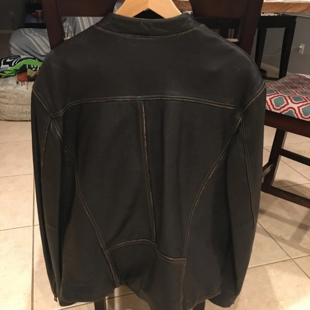 100% Leather Jacket - image 5